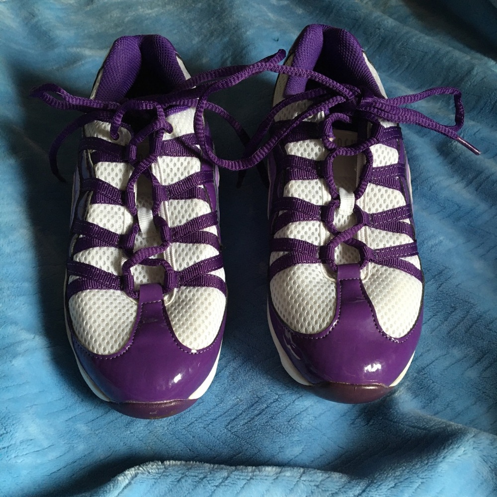Women’s 8 1/2 BLOCH shoes